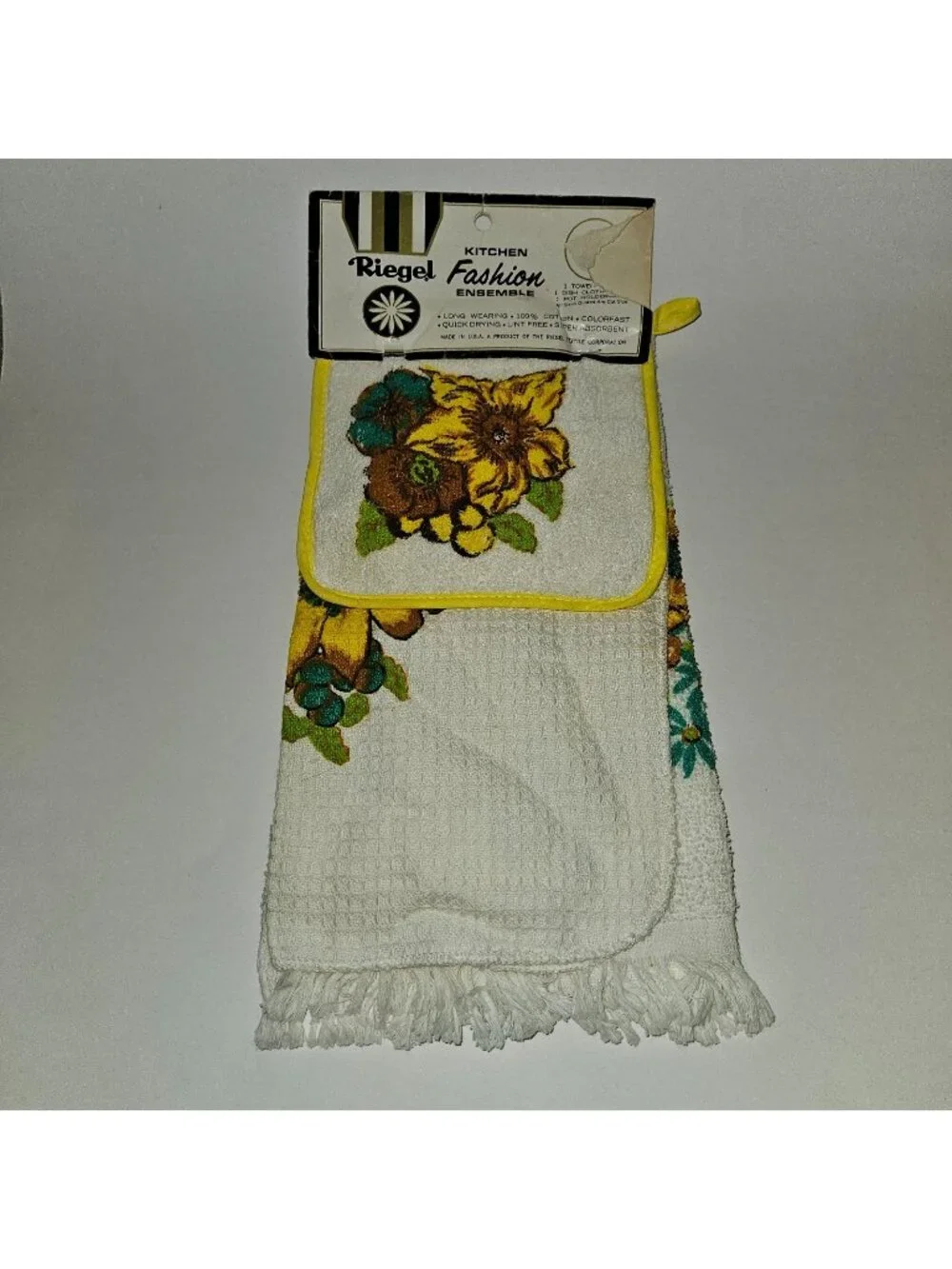 VTG NOS Riegel Kitchen Fashion Ensemble Flower Towel Dish Cloth Pot Holder Set
